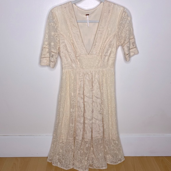 Free People - Picture 1 of 2